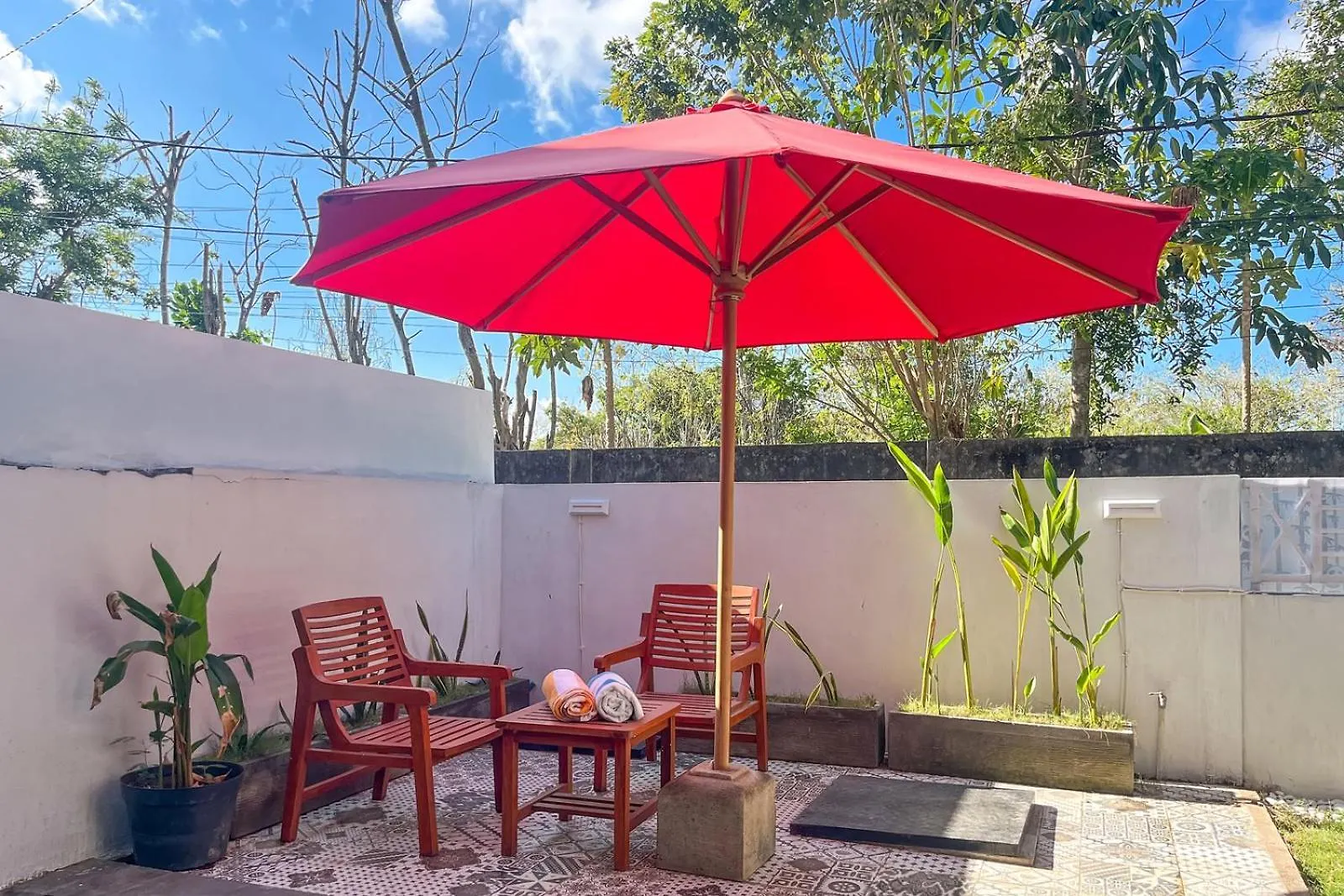 Twospaces Living At Villa Lemon Nusa Dua Nusa Dua  Guest house